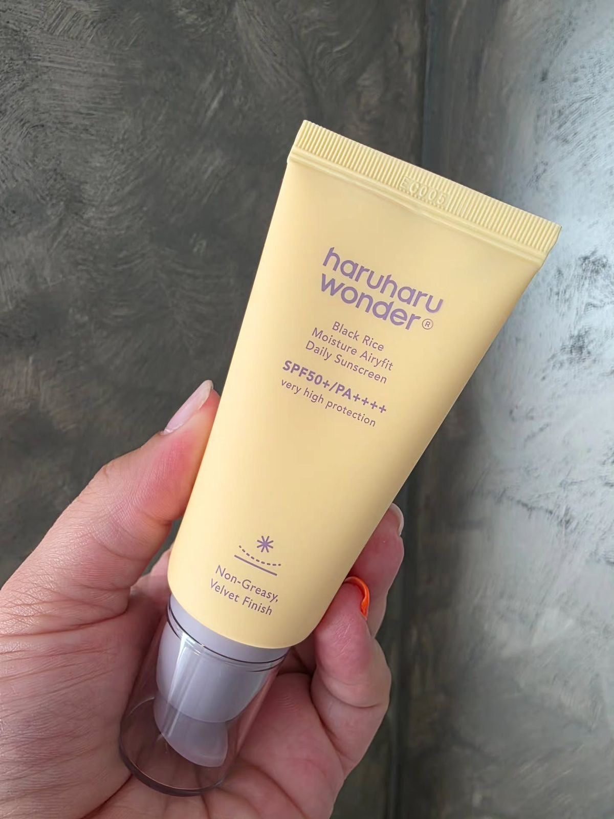 Haruharu Wonder Black Rice Moisture Airyfit Daily Sunscreen SPF50+
