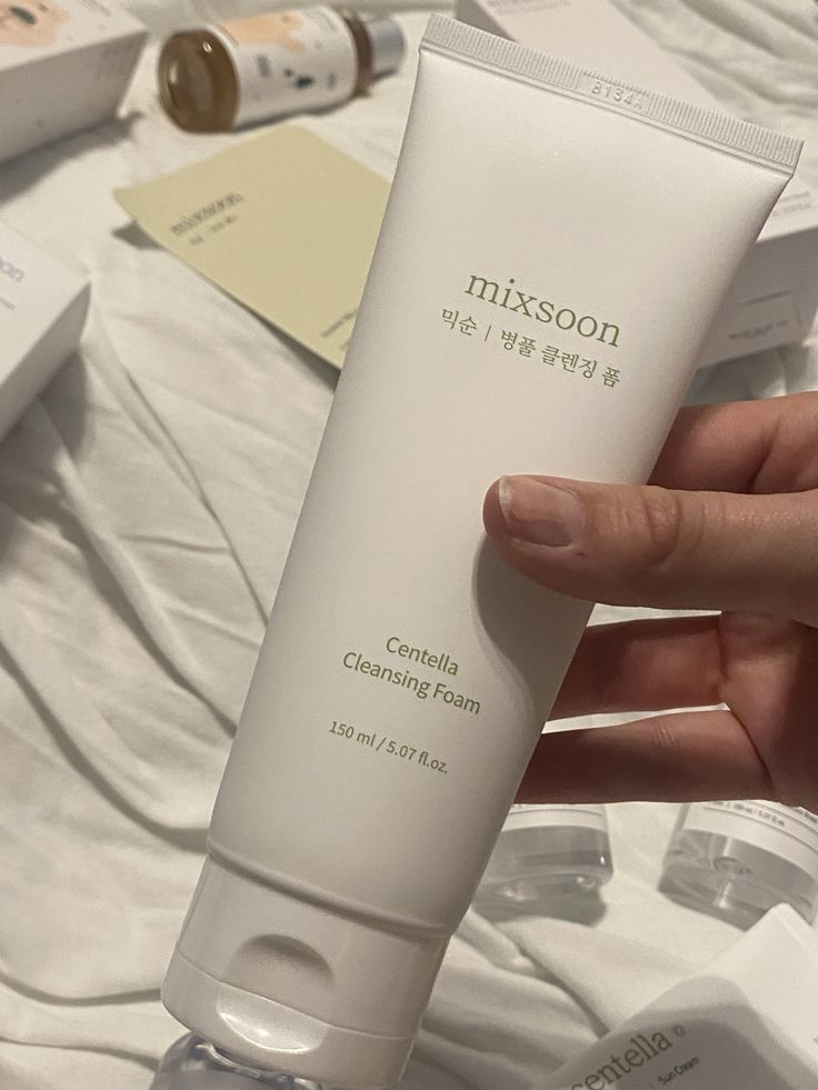 Mixsoon Centella Cleansing Foam - aplicación