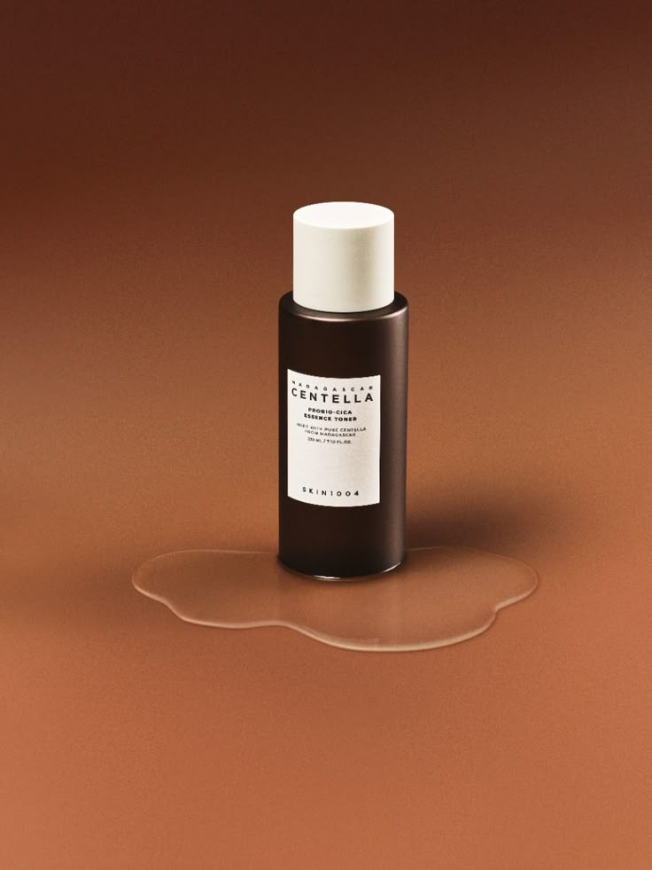 SKIN1004 Madagascar Centella Probio-Cica Essence Toner 270ml - producto