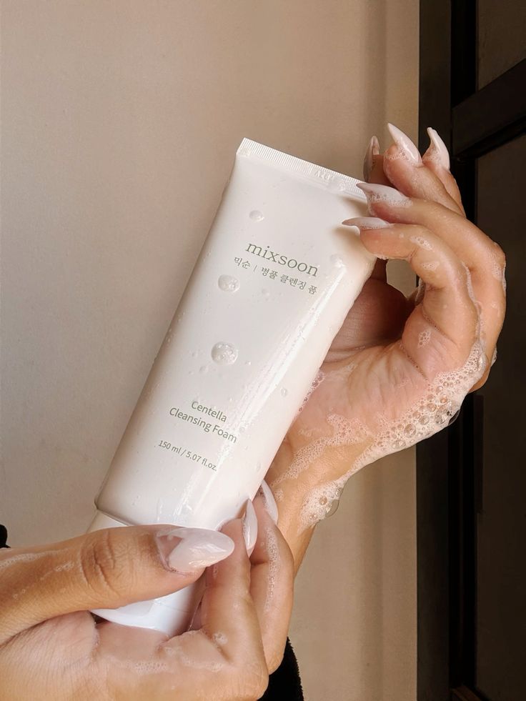 Mixsoon Centella Cleansing Foam - textura